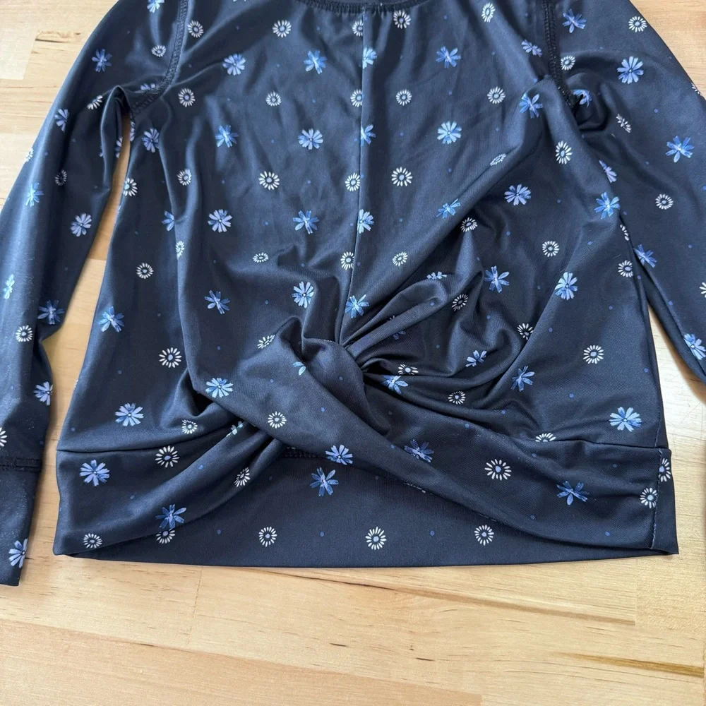 🔆 Bundle items 6 for‎ $30 Oshkosh B'Gosh Girl's Rashguard Swim Top